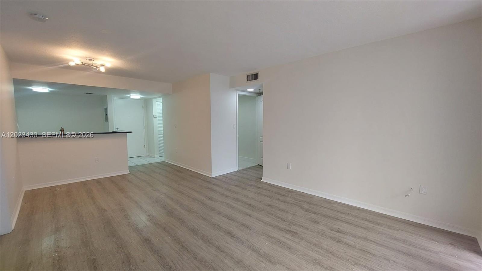 2642 Collins Avenue 408, Miami Beach, FL 33140, Miami Beach
