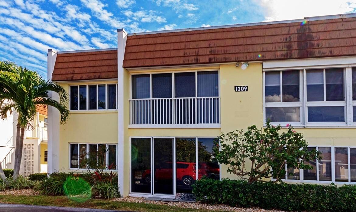 1309 Bayshore Drive 203 — photo 4