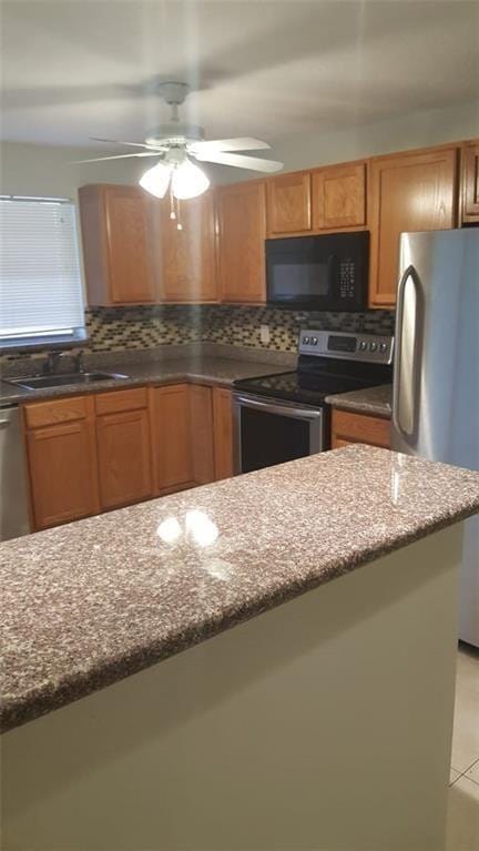 180 NE 12th Avenue 17a, Hallandale Beach, FL 33009 photo 2