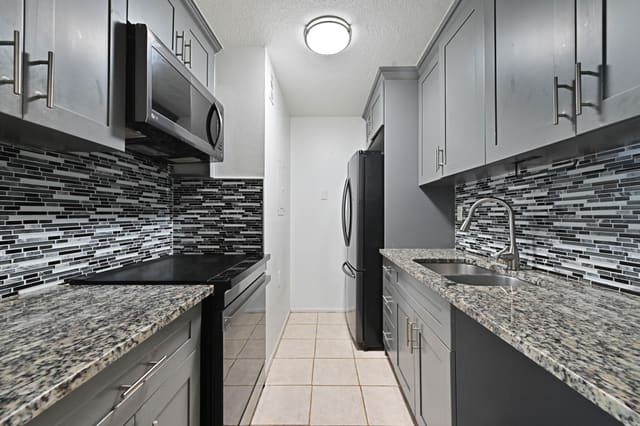 1089 N Benoist Farms Road 205, West Palm Beach, FL 33411