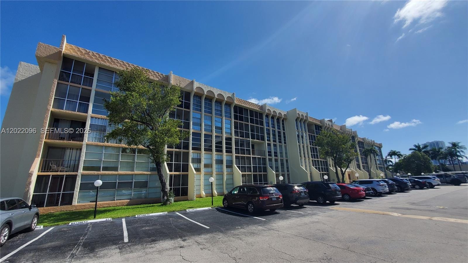 801 Three Islands Boulevard 109, Hallandale Beach, FL 33009 photo 3