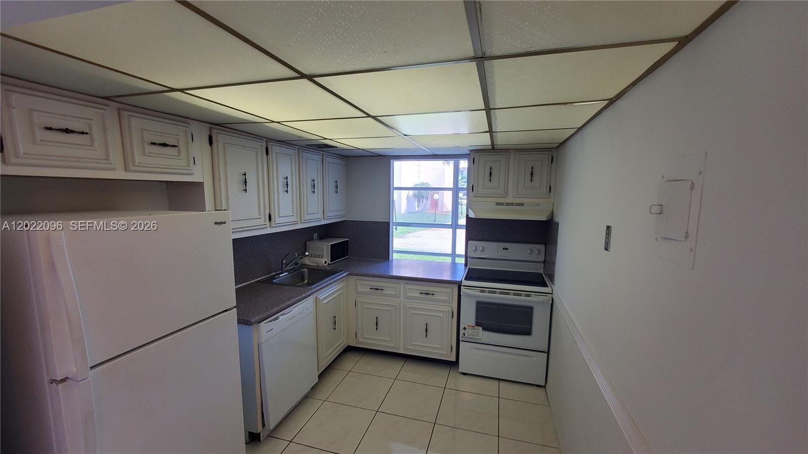 801 Three Islands Boulevard 109, Hallandale Beach, FL 33009 photo 6