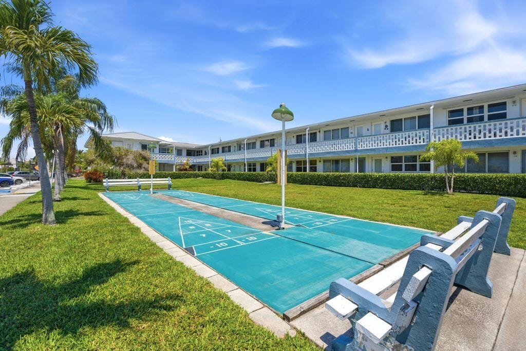 801 Atlantic Shores Boulevard 208 — photo 8