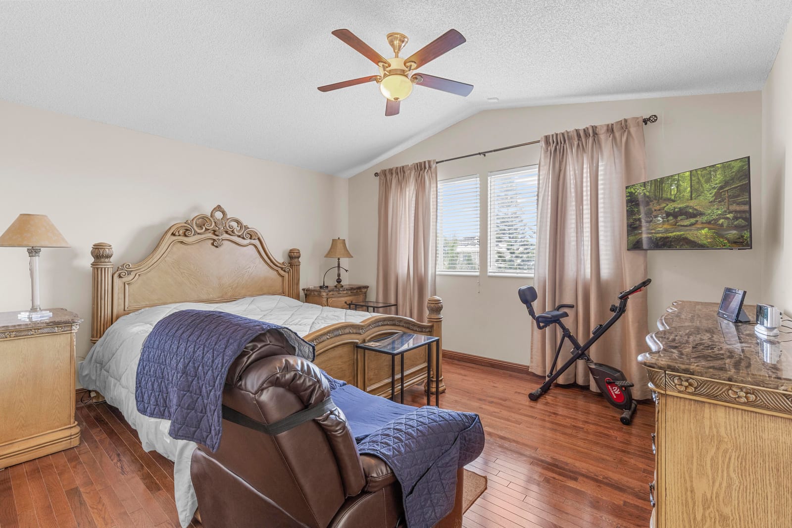 907 Stanton Drive — photo 11