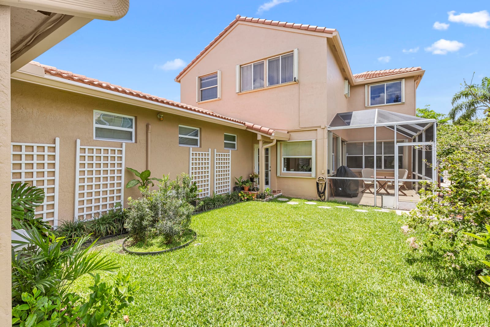 907 Stanton Drive — photo 4