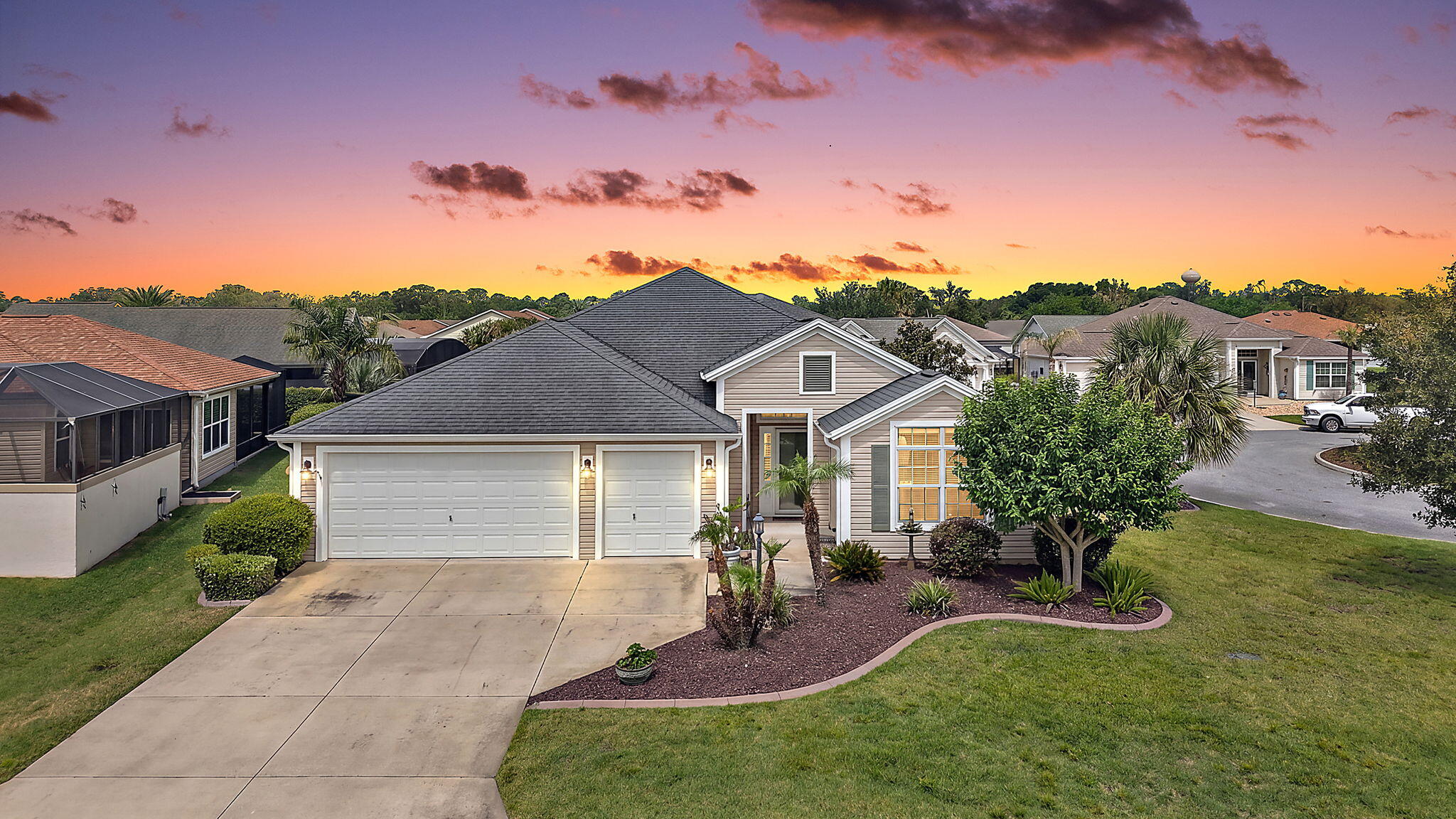 3746 New Moon Avenue, The Villages, FL 32163, The Villages