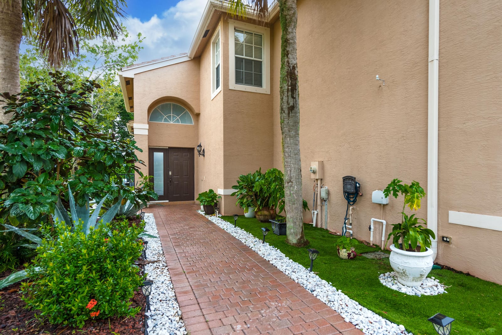 622 S Peppergrass Run S, Royal Palm Beach, FL 33411 photo 2