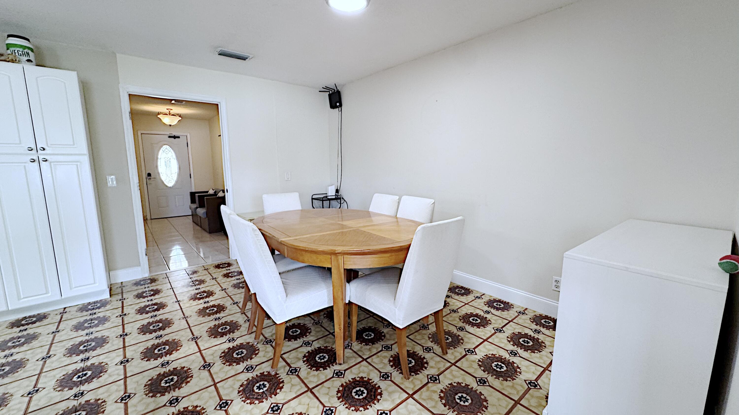 411 SE 4th Street, Dania Beach, FL 33004 photo 15