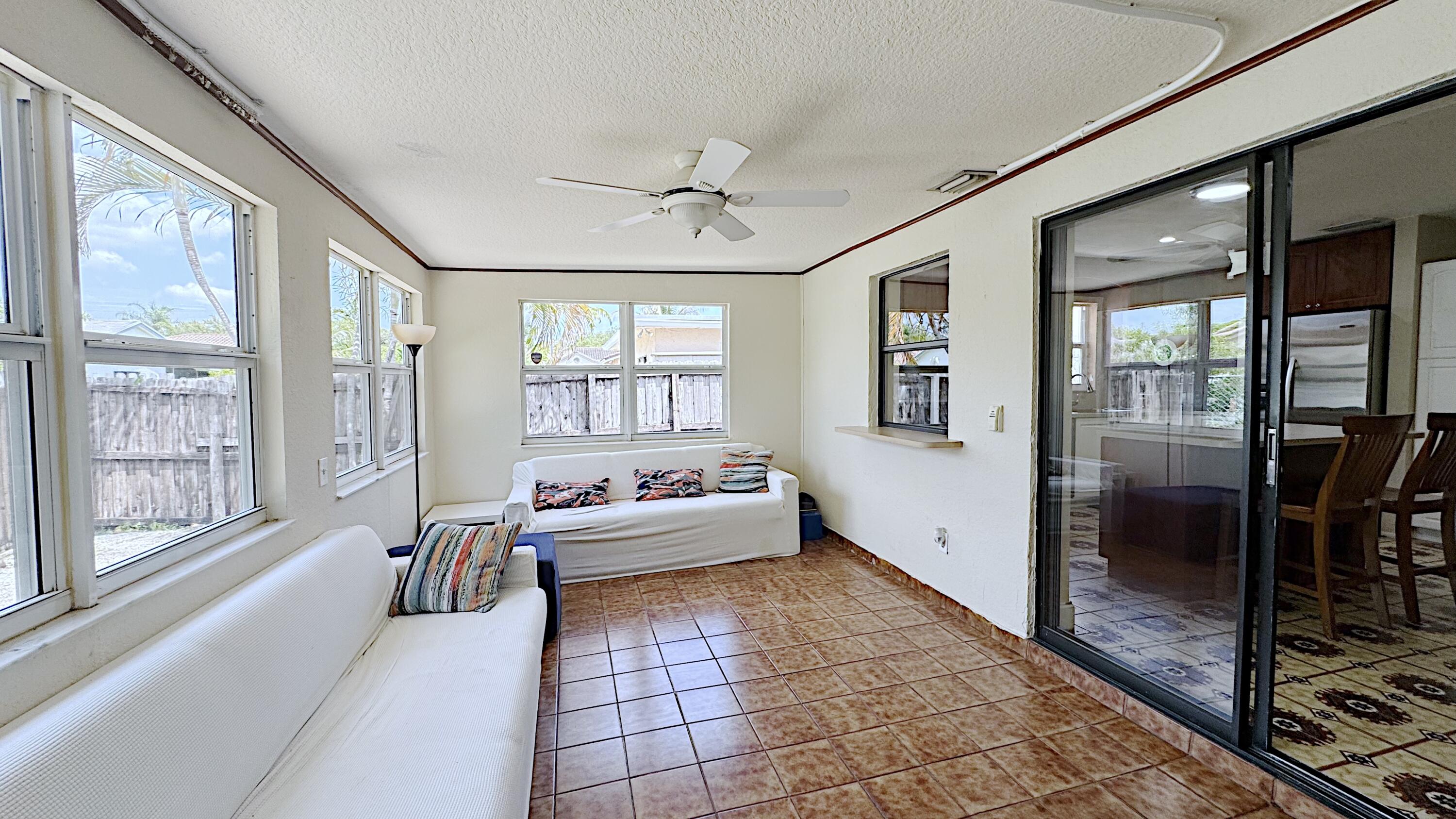 411 SE 4th Street, Dania Beach, FL 33004 photo 25