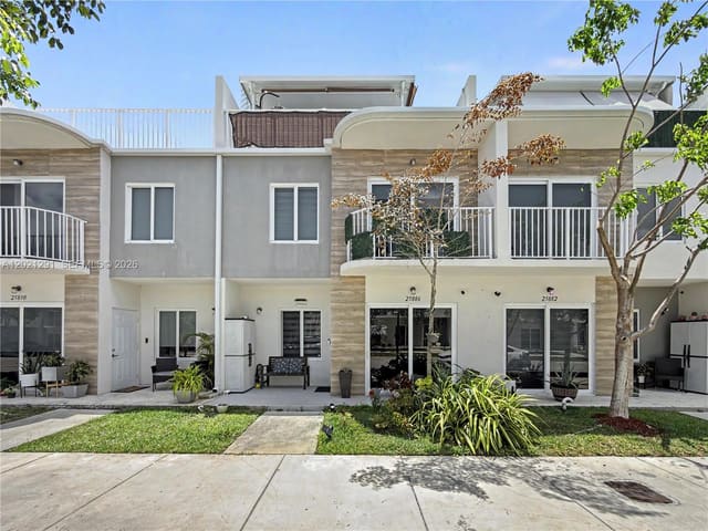 25886 SW 144th Court, sold in Paradise One, Homestead, FL
