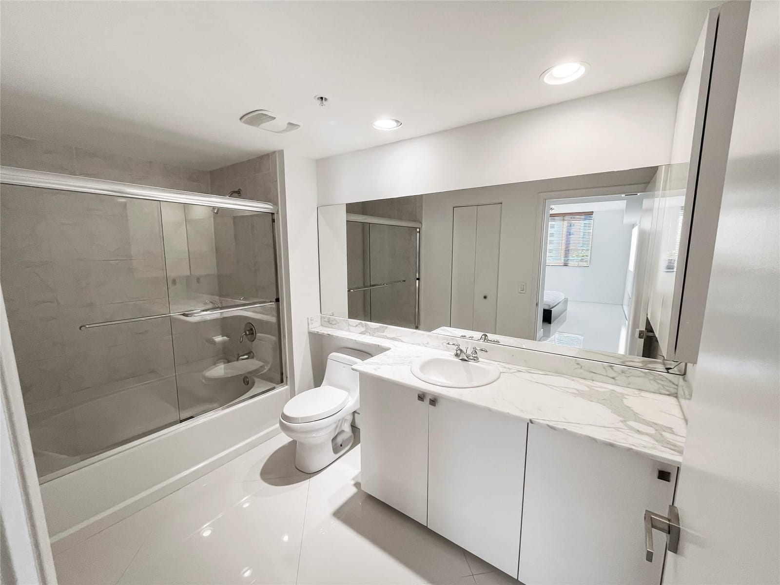 2775 NE 187th Street 627, Aventura, FL 33180 photo 4