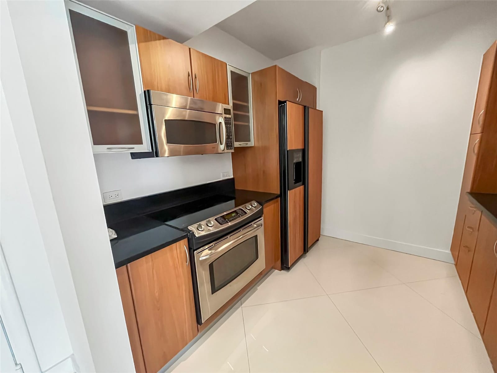 2775 NE 187th Street 627, Aventura, FL 33180 photo 7