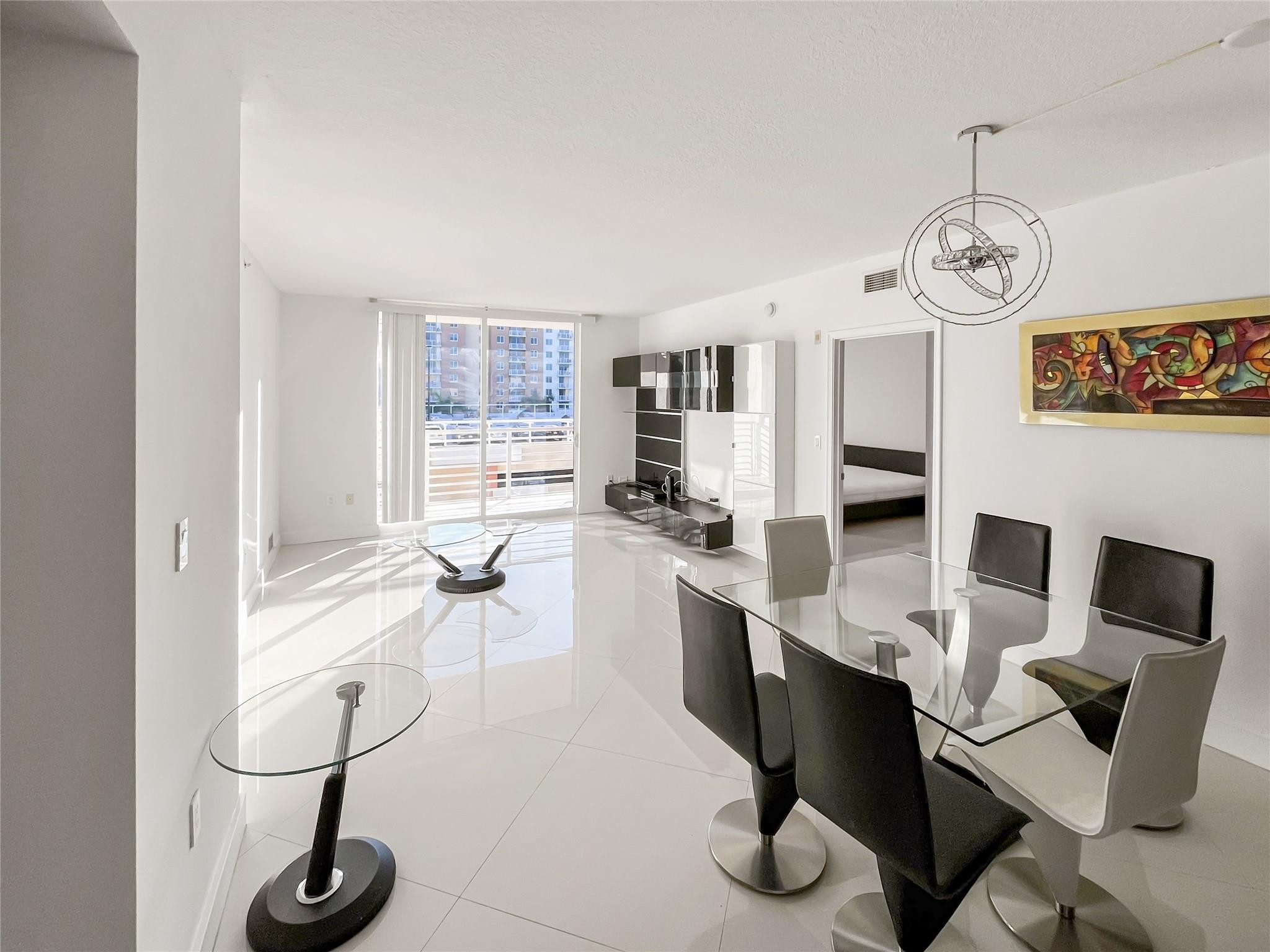 2775 NE 187th Street 627, Aventura, FL 33180, Aventura