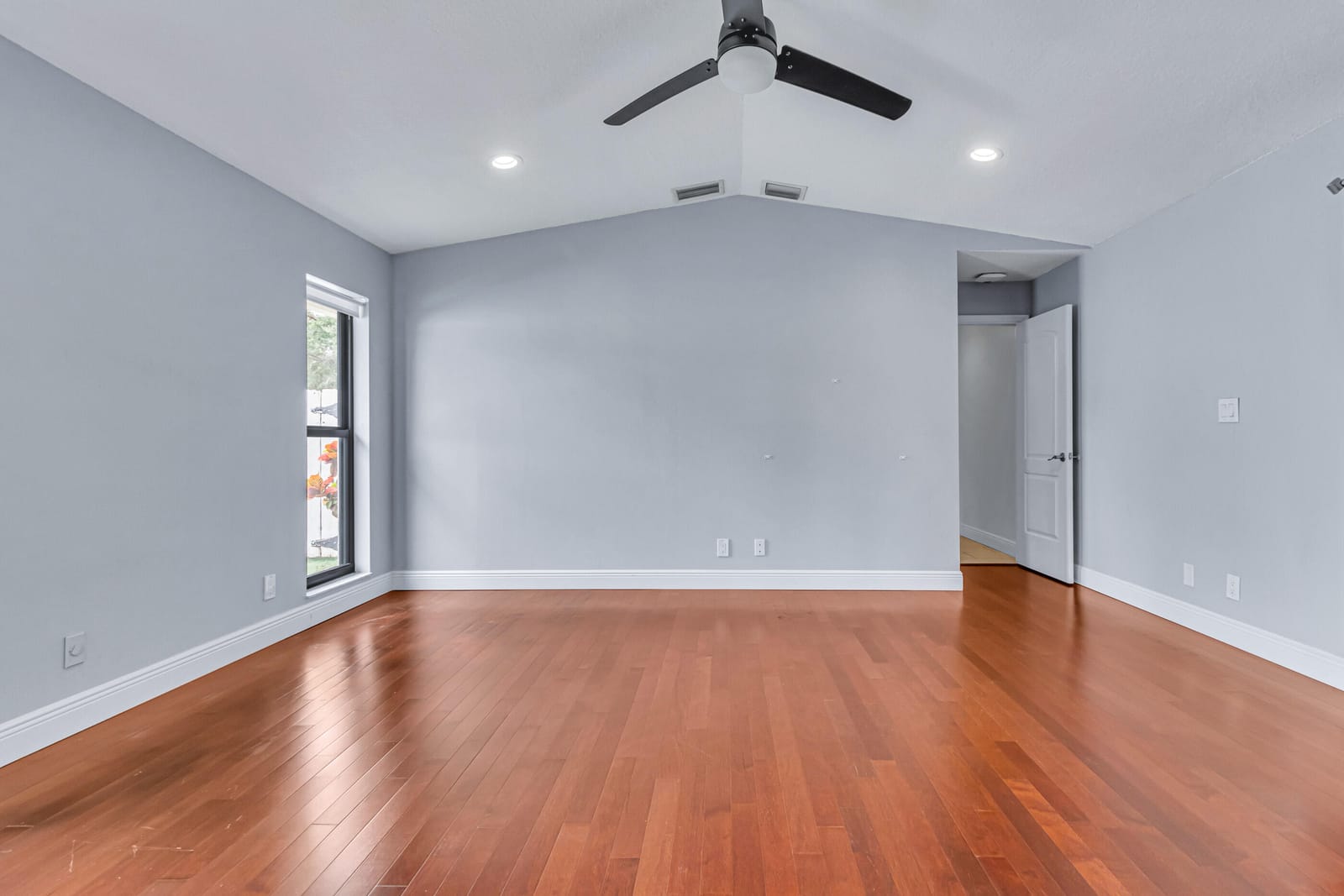 1083 NW 97th Avenue, Plantation, FL 33322 photo 13