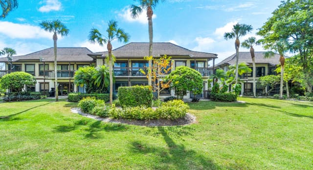 13334 Polo Club Road 216, Wellington, FL 33414
