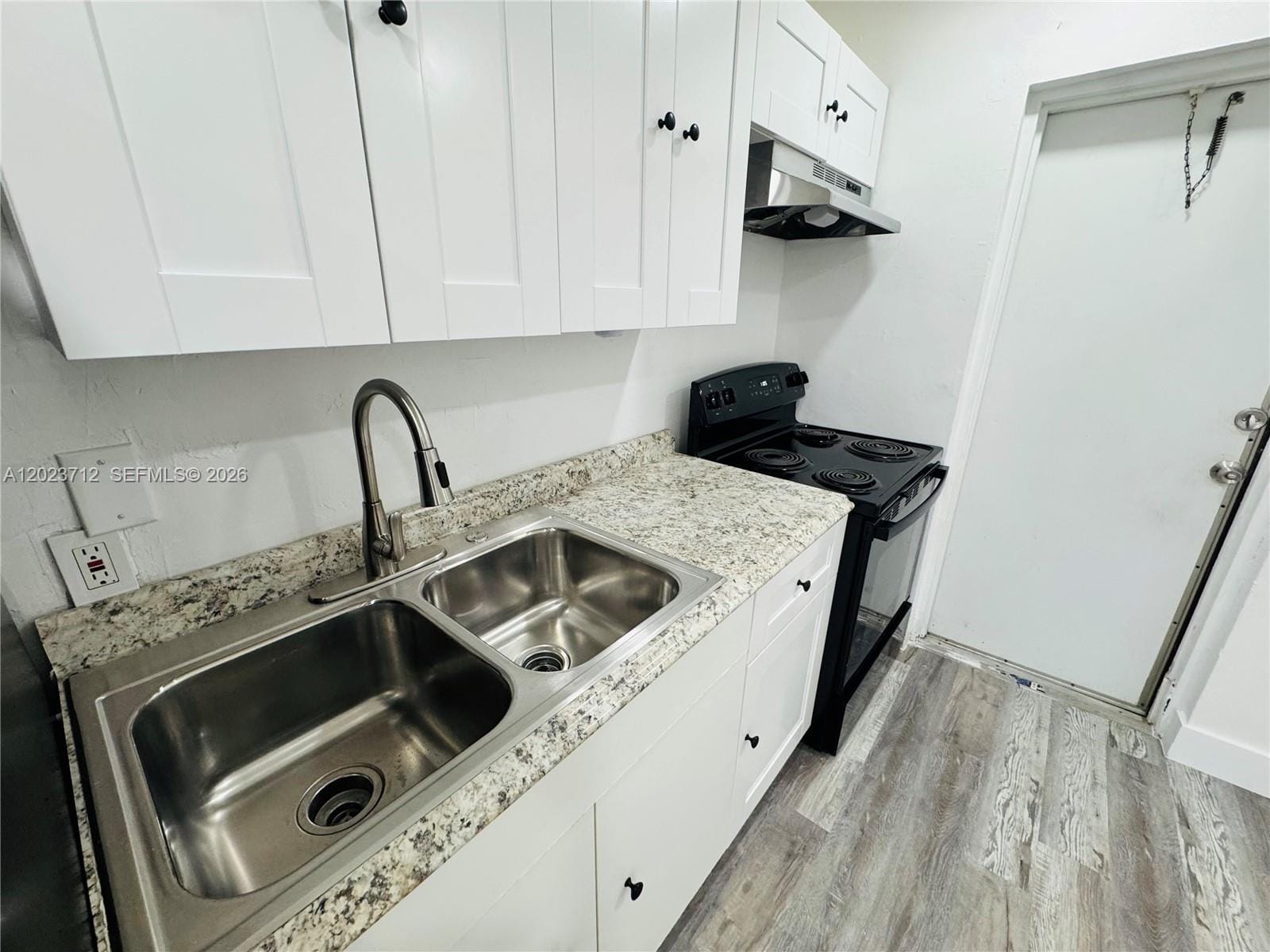 631 NW 11th Avenue B — photo 10