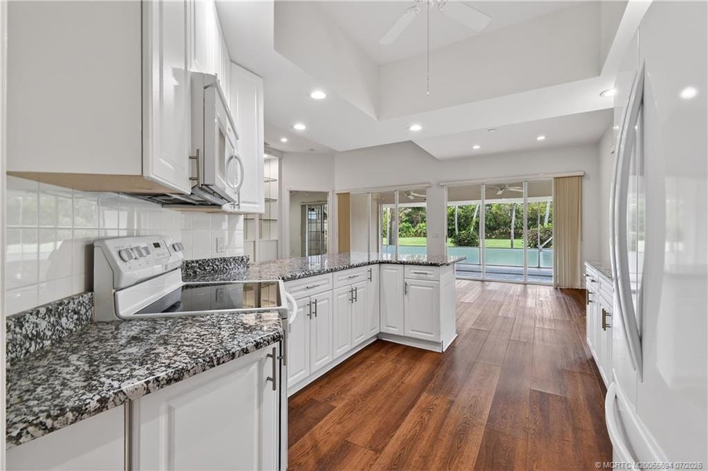 8521 SE Palm Hammock Lane, Hobe Sound, FL 33455 photo 22