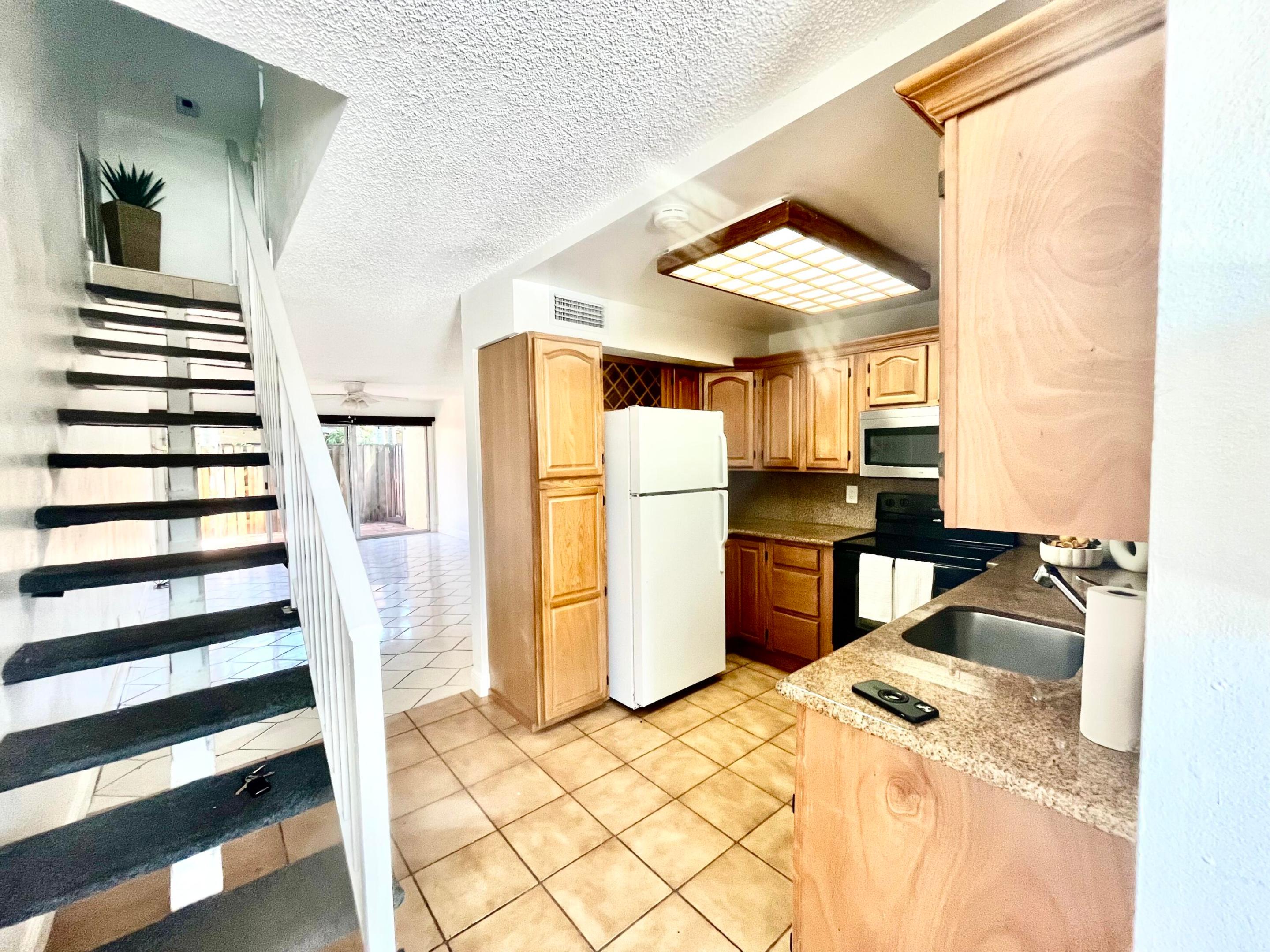 15385 S Dixie Highway 12, Palmetto Bay, FL 33157, Palmetto Bay