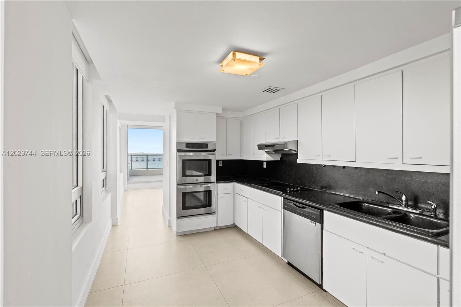 1541 Brickell Avenue C1607 — photo 12