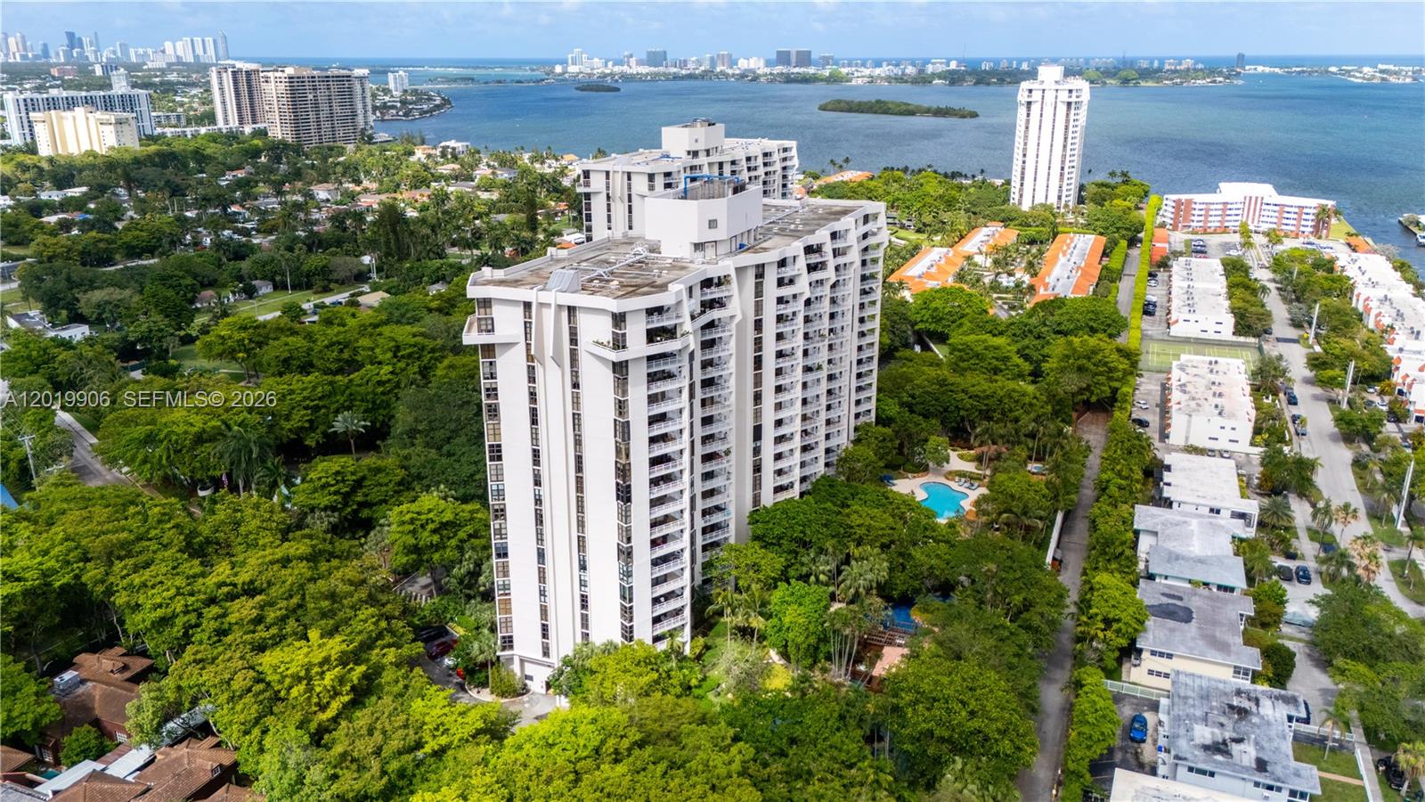 2000 Towerside Terrace 311, Miami, FL 33138, Miami