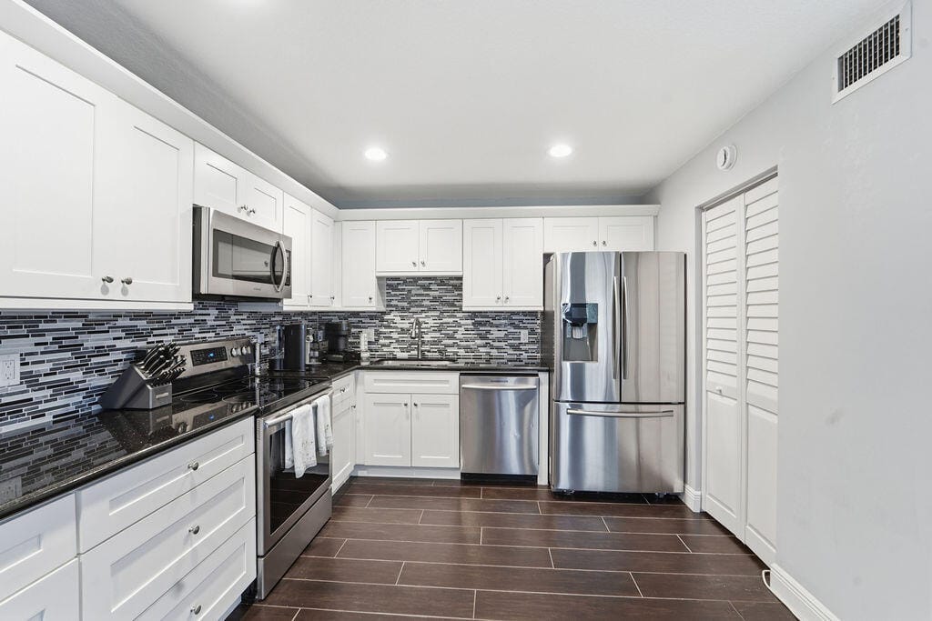 4759 Sable Pine Circle B2, West Palm Beach, FL 33417 photo 3