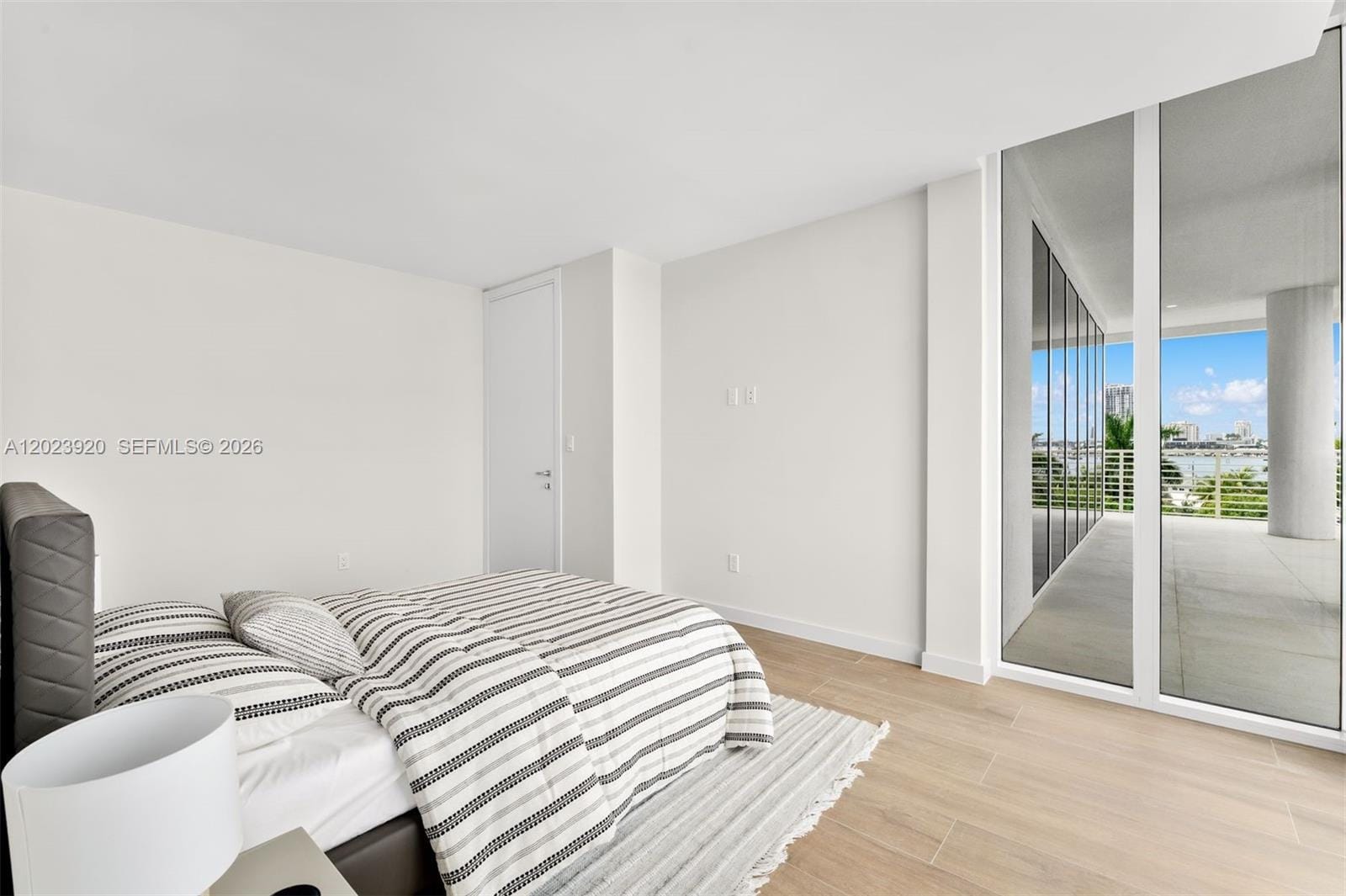527 Orton Avenue 403 — photo 7