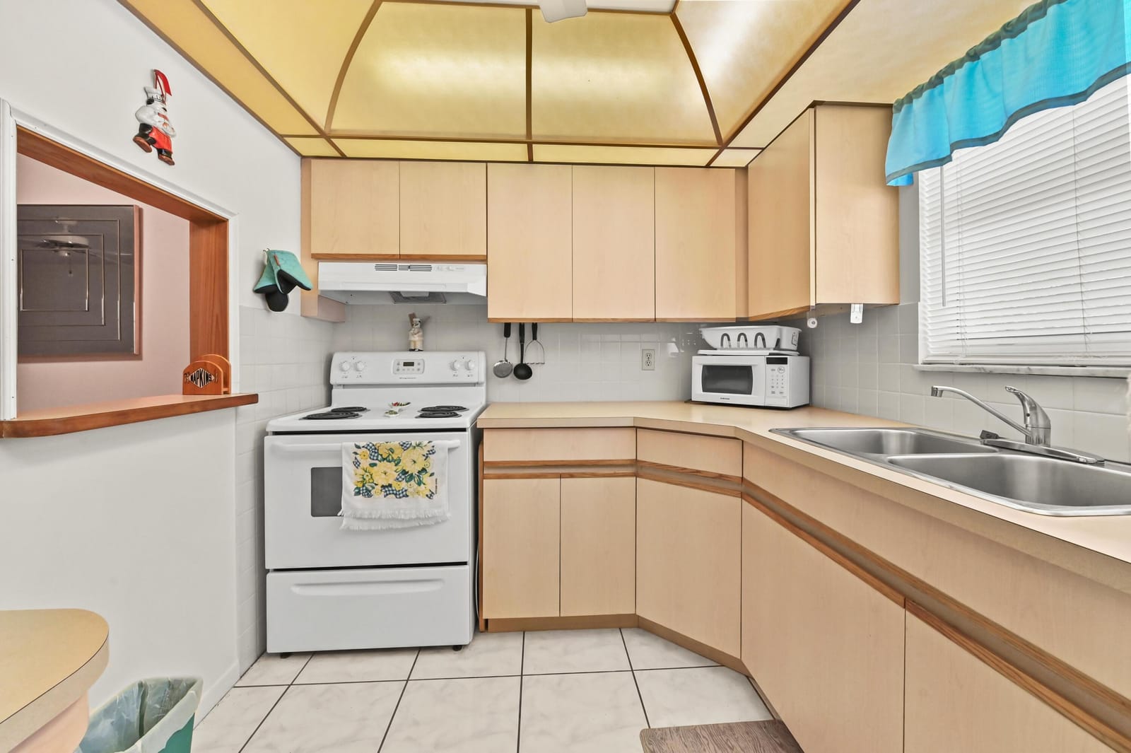 701 Lori Drive 202, Palm Springs, FL 33461 photo 9
