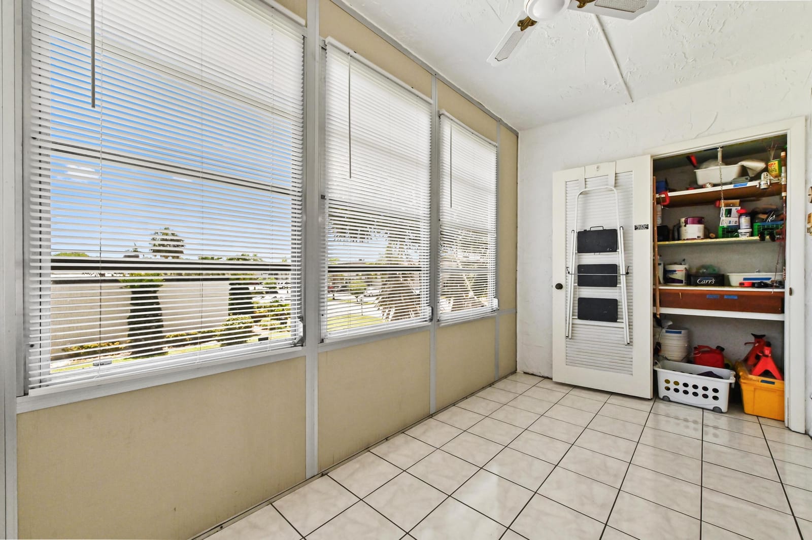 701 Lori Drive 202, Palm Springs, FL 33461 photo 15