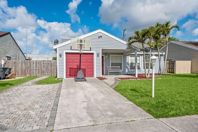 7944 Ridgewood Drive, Greenacres, FL 33467