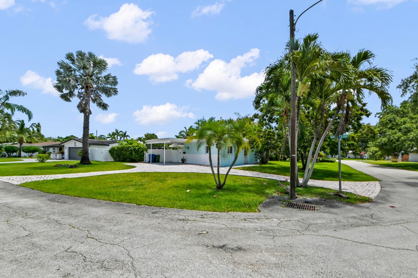 2224 NW 6th Terrace, Wilton Manors, FL 33311 photo 5