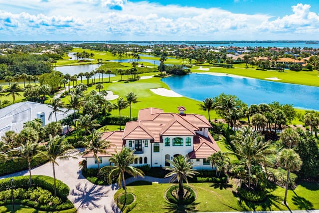 1884 SE Sailfish Point Boulevard, sold in Sailfish Point, Stuart, FL