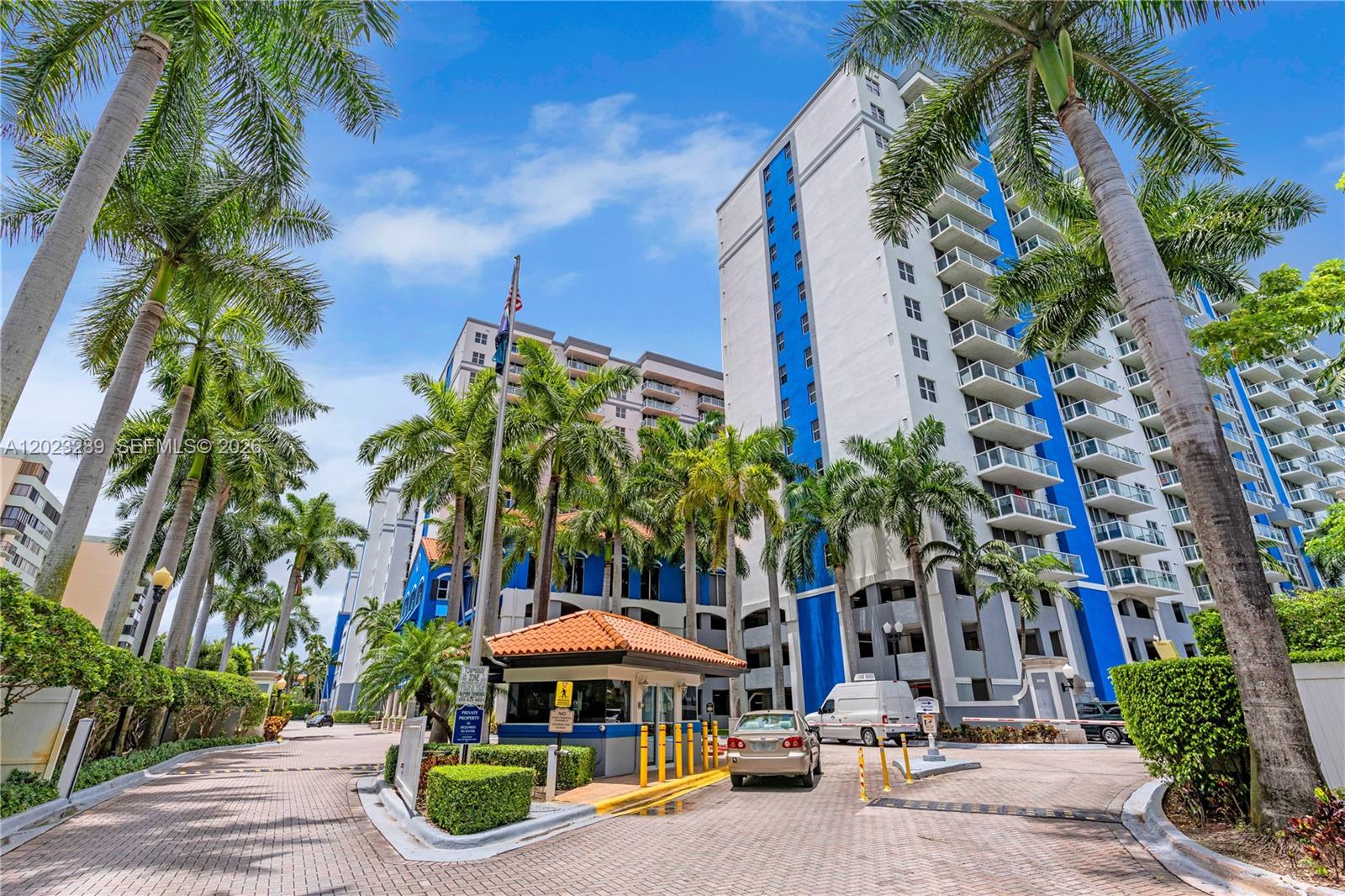 5077 NW 7th Street 517, Miami, FL 33126, Miami