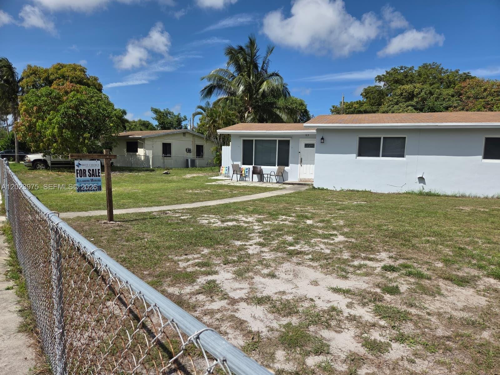 1524 NW 12th Terrace — photo 3