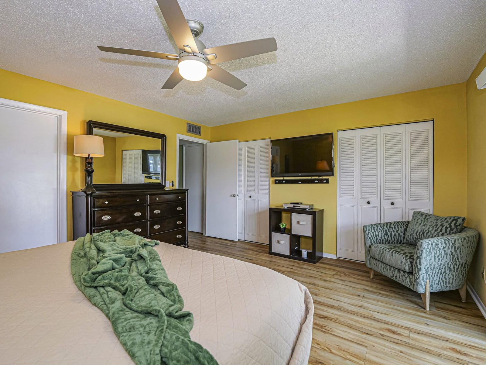 109 Spring Lake Court 105, Vero Beach, FL 32962 photo 18