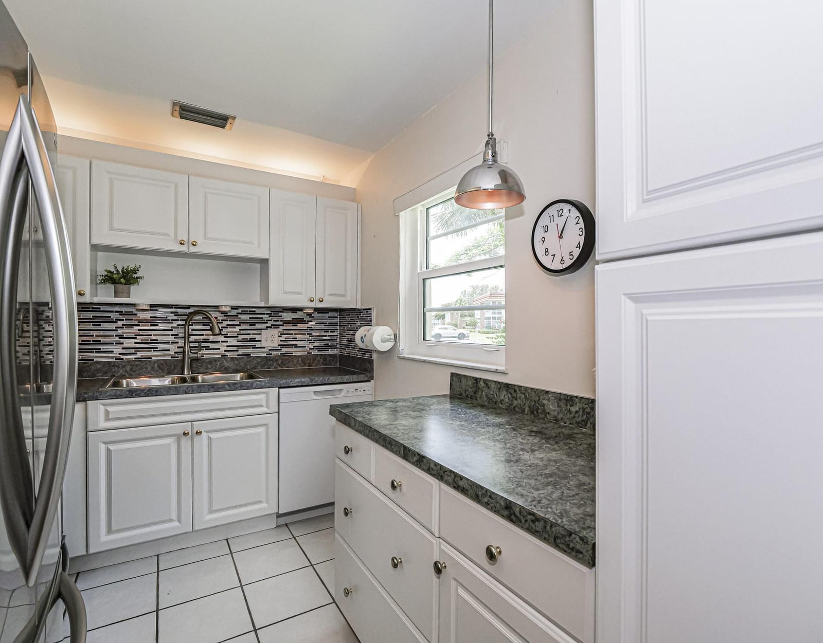 109 Spring Lake Court 105, Vero Beach, FL 32962 photo 7