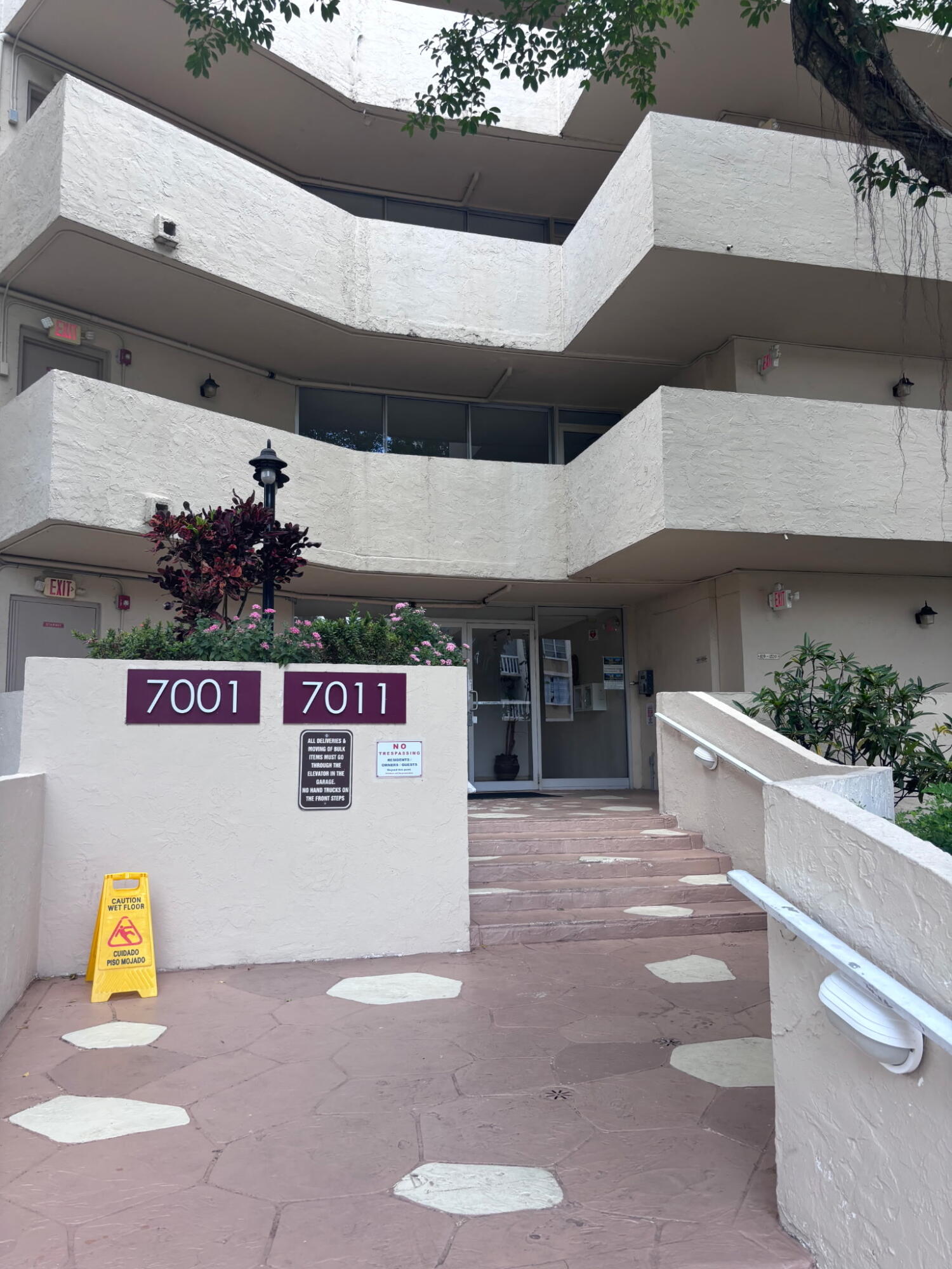 7001 Environ Boulevard 403, Lauderhill, FL 33319, Lauderhill