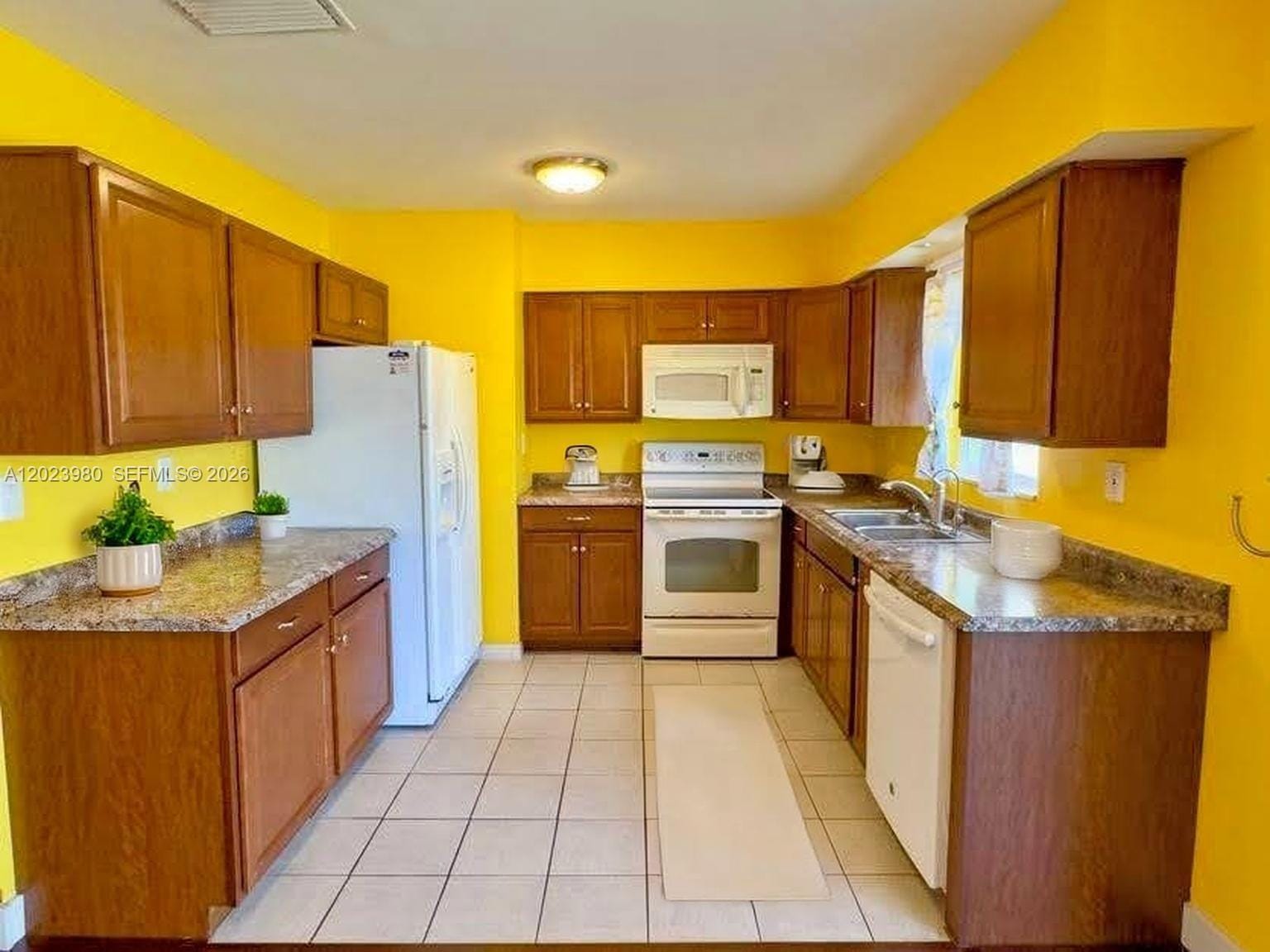 1313 E Cleveland Avenue — photo 4