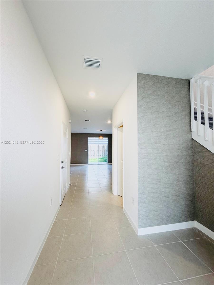663 SE 13th St Circle . — photo 2