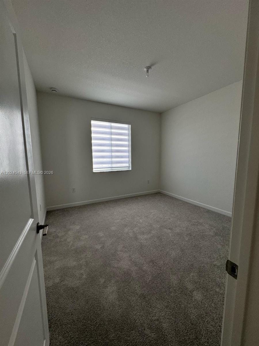 663 SE 13th St Circle . — photo 11