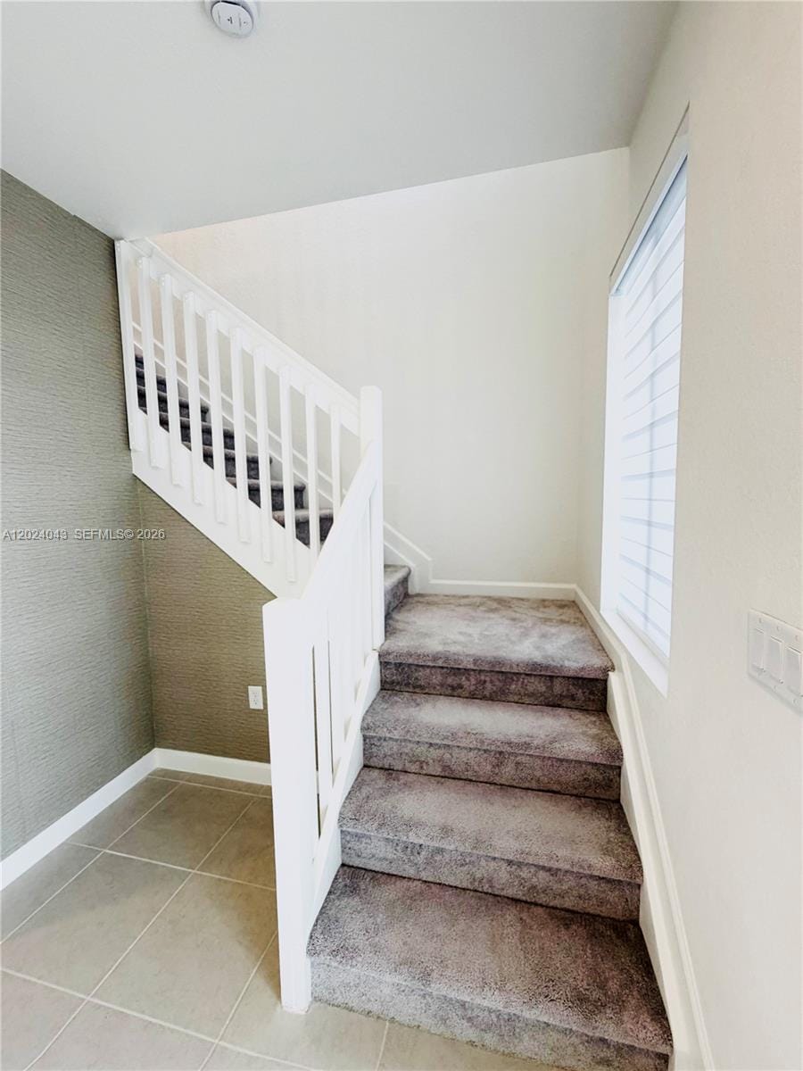 663 SE 13th St Circle . — photo 3