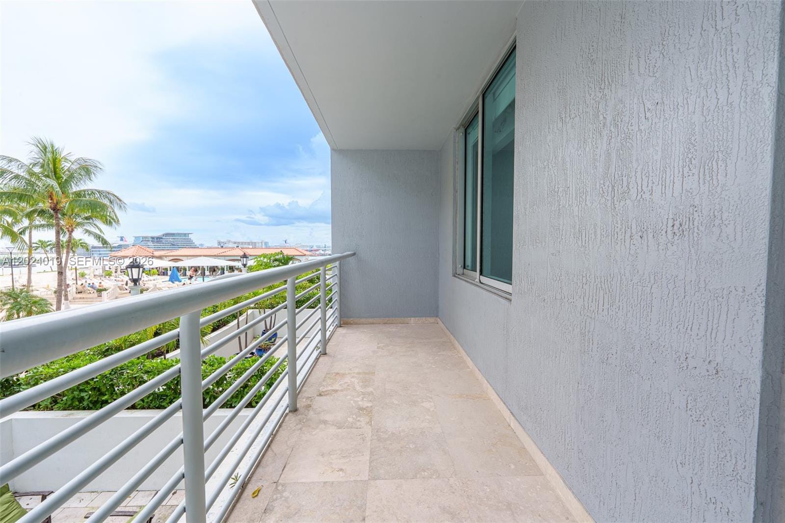 335 S Biscayne Boulevard 802, Miami, FL 33131 photo 2
