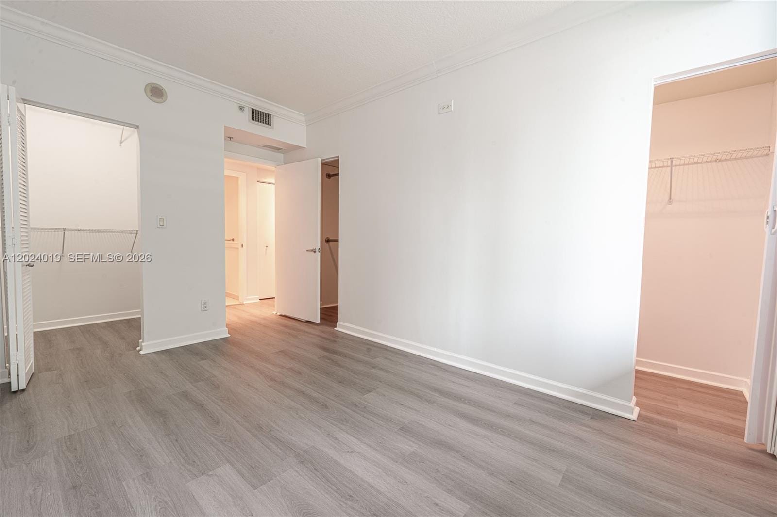 335 S Biscayne Boulevard 802, Miami, FL 33131 photo 14