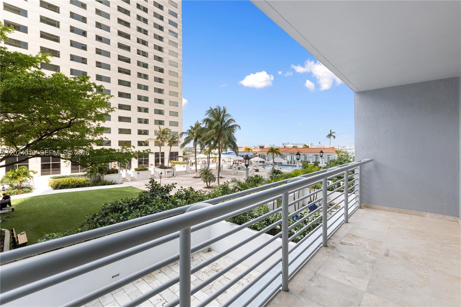 335 S Biscayne Boulevard 802, Miami, FL 33131, Miami