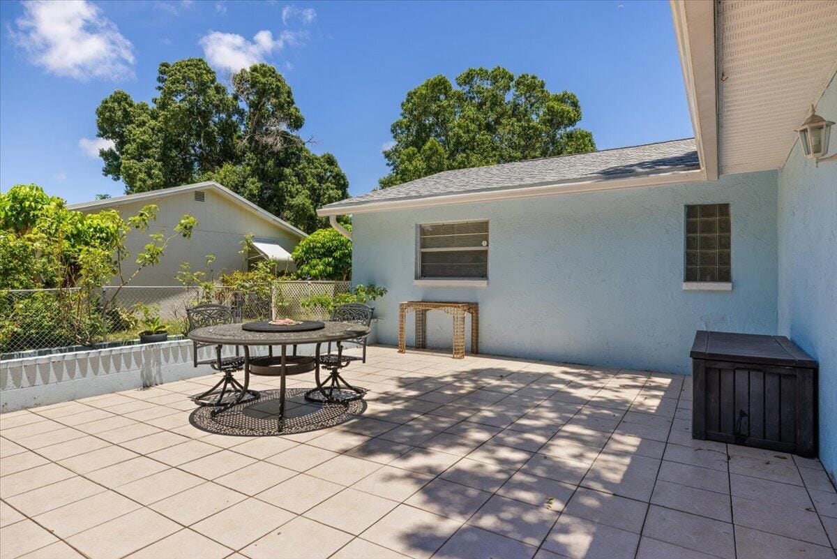 1735 40th Avenue, Vero Beach, FL 32960 photo 23
