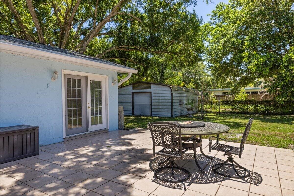 1735 40th Avenue, Vero Beach, FL 32960 photo 24