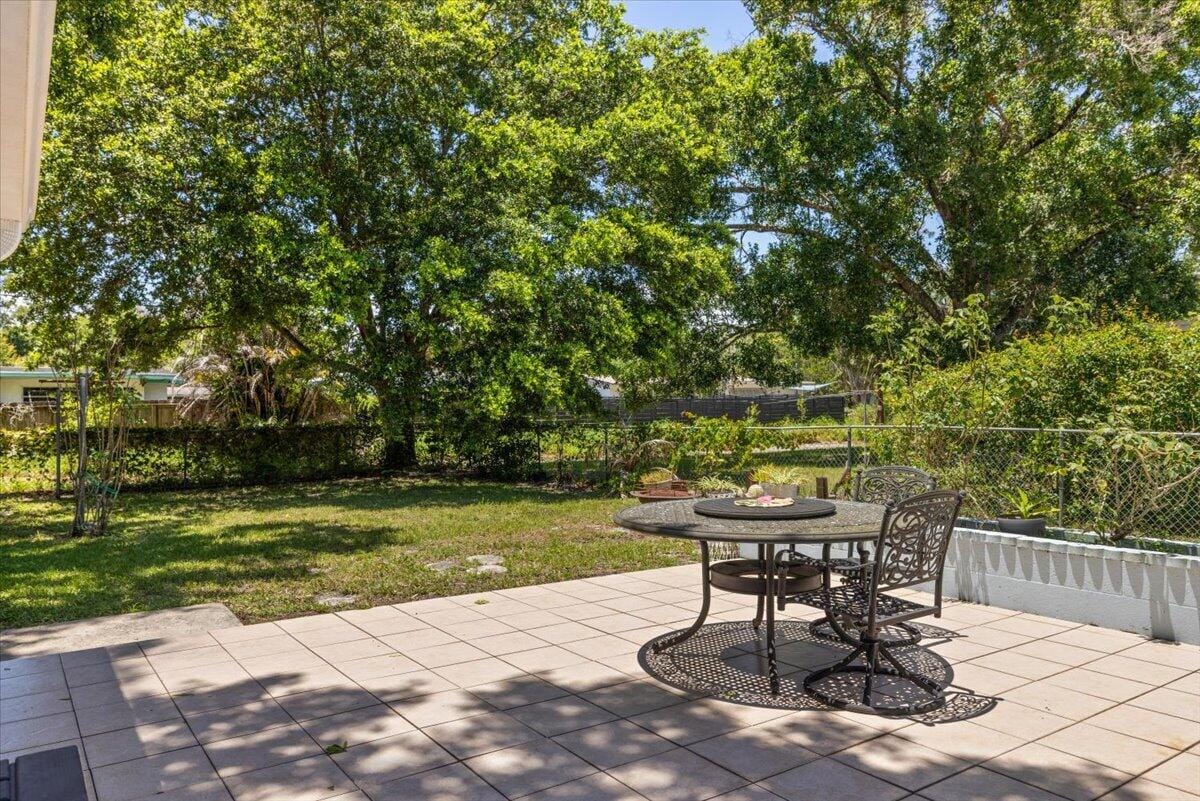 1735 40th Avenue, Vero Beach, FL 32960 photo 25