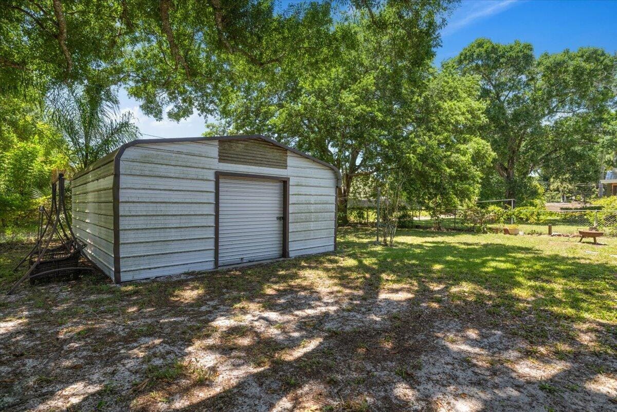 1735 40th Avenue, Vero Beach, FL 32960 photo 27