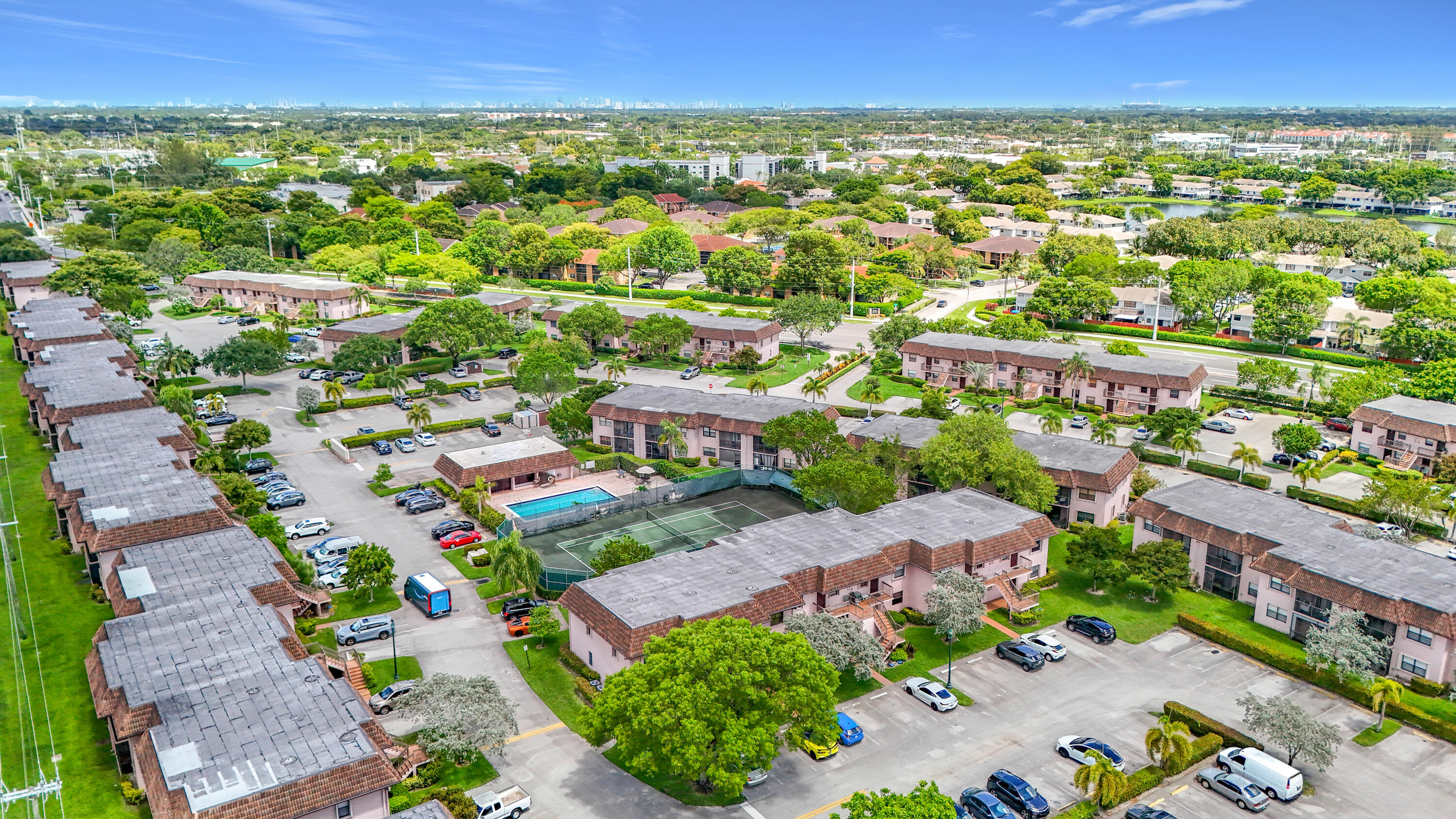 1065 NW 106th Terrace 102, Pembroke Pines, FL 33026, Pembroke Pines