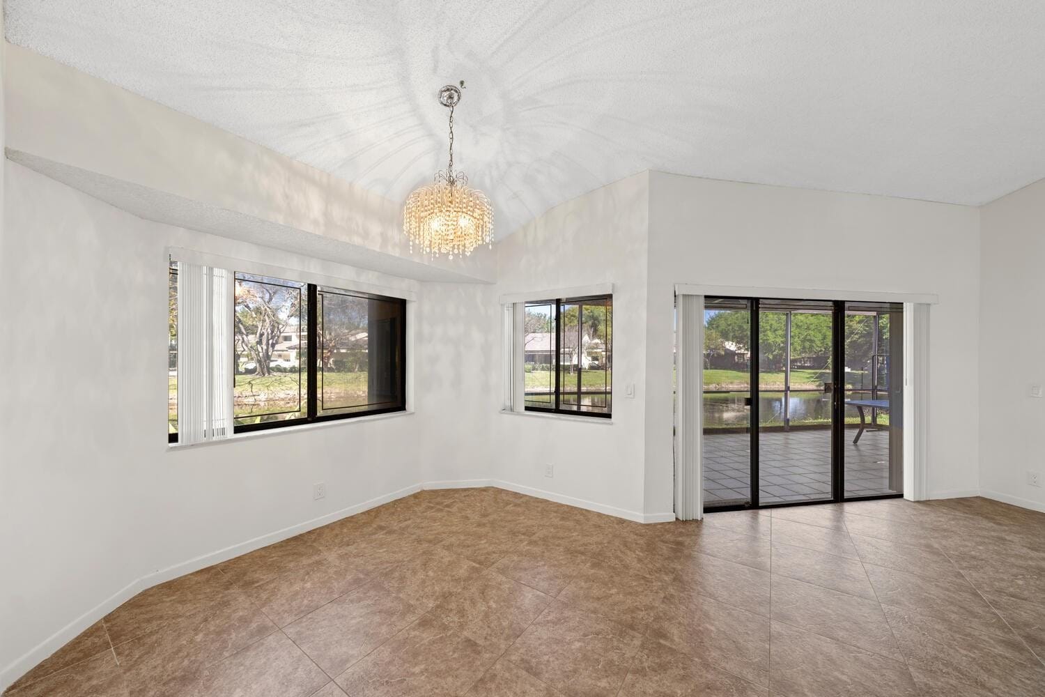 9415 Chelsea Drive N, Plantation, FL 33324 photo 3