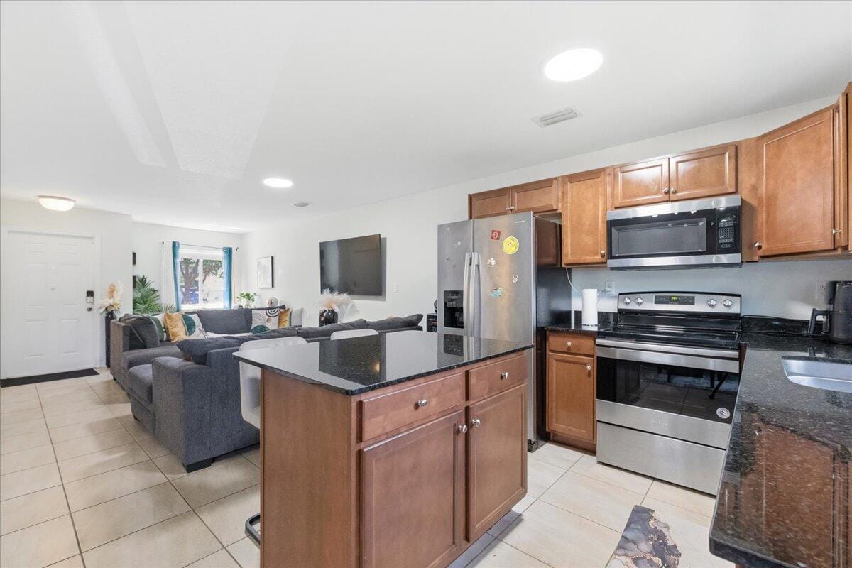 1340 SW 53rd Avenue, North Lauderdale, FL 33068 photo 4